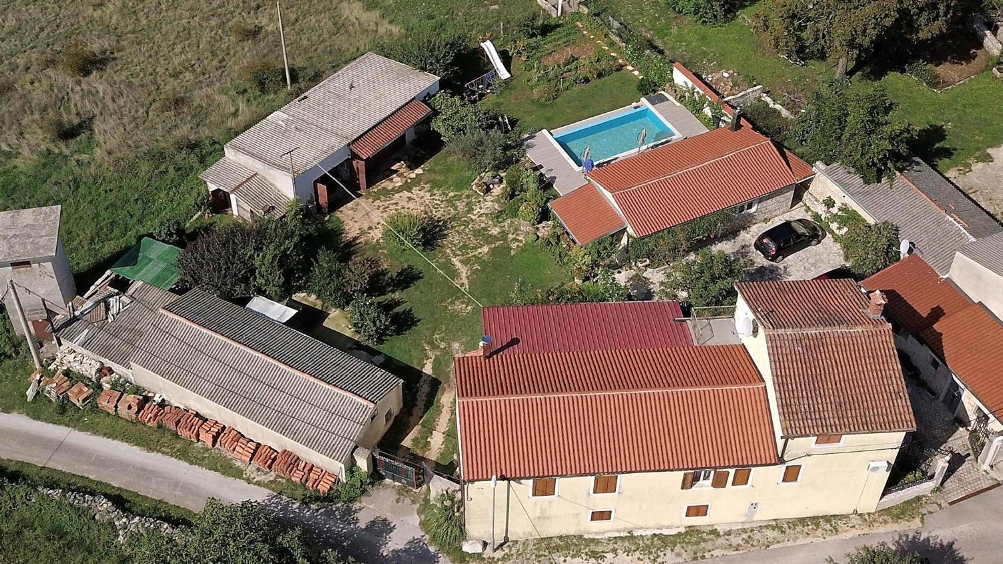 Faris Apartament *