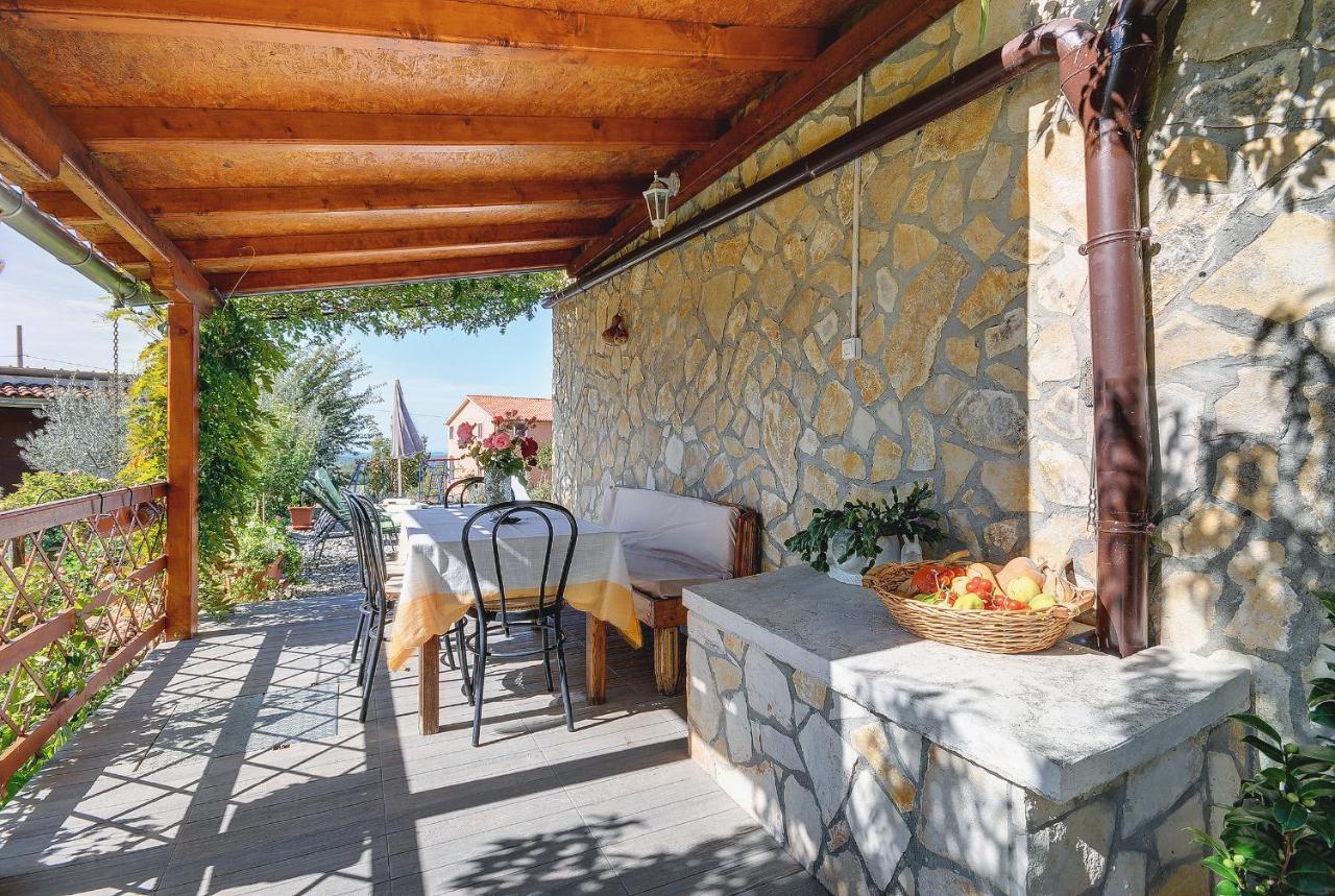 Apartament Faris